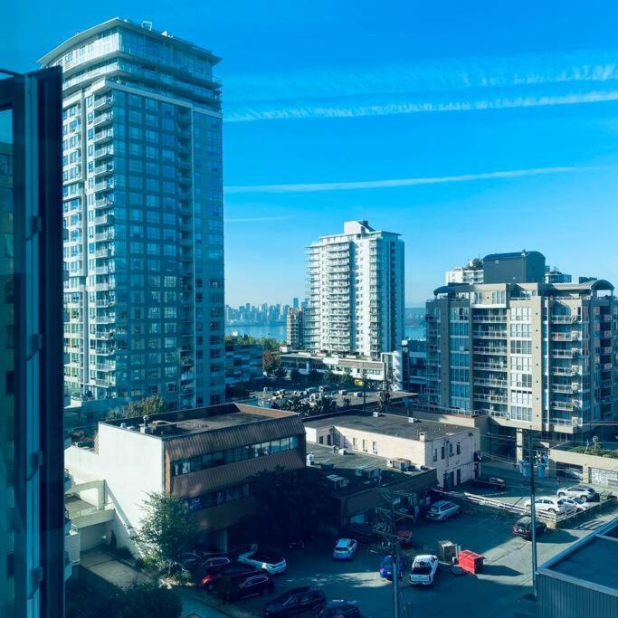 360º Rooftop Patio Views. Your-Home-Away-From-Home North Vancouver Exterior foto